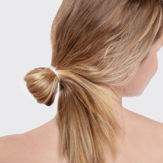 Små hårstrikk gjennomsiktig